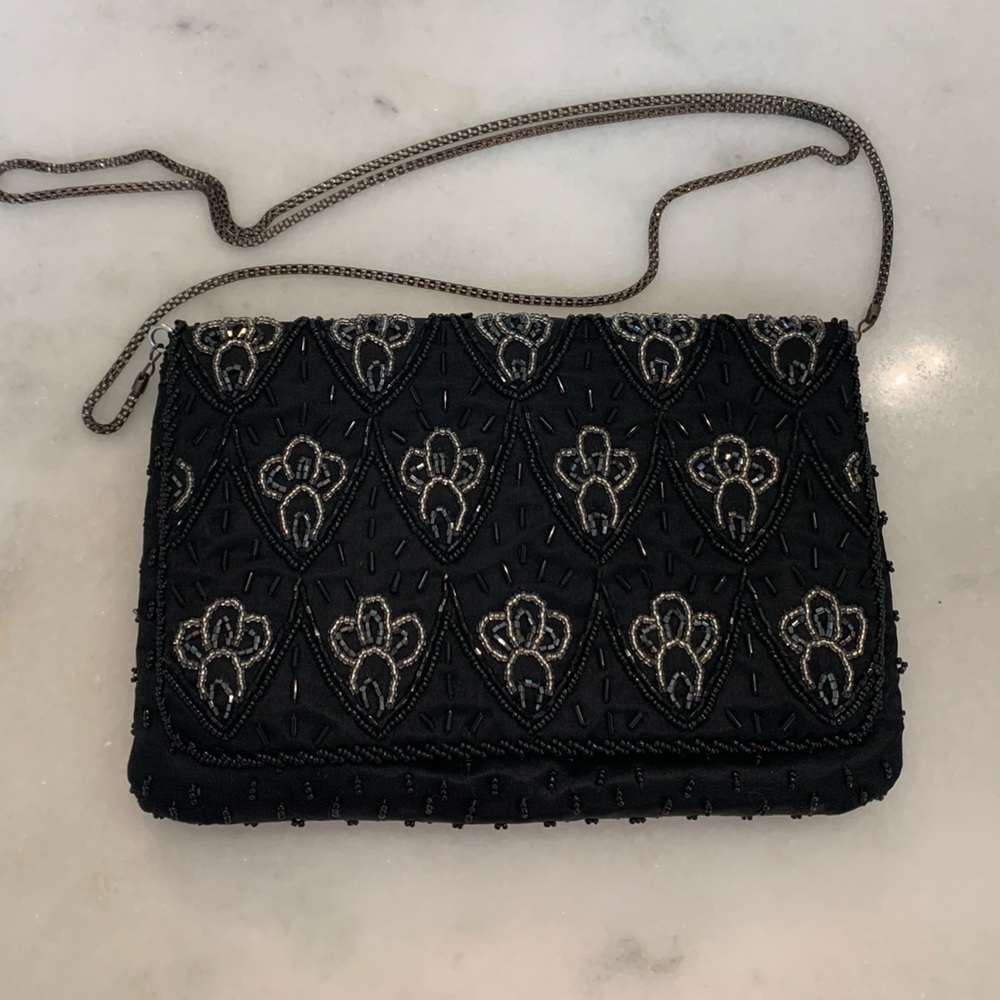 Le Regale hand beaded vintage evening bag / purse.